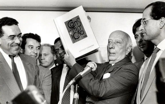 Atividade sobre a Redemocratização do Brasil - 8º e 9º ano